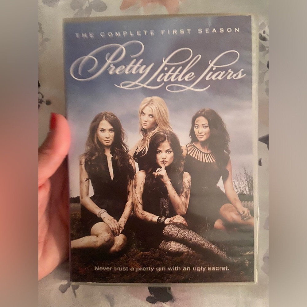 Pretty Little Liars Seasons 1&2 DVD